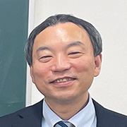 駿台小中学部 平岡校校舎長 早坂康幸